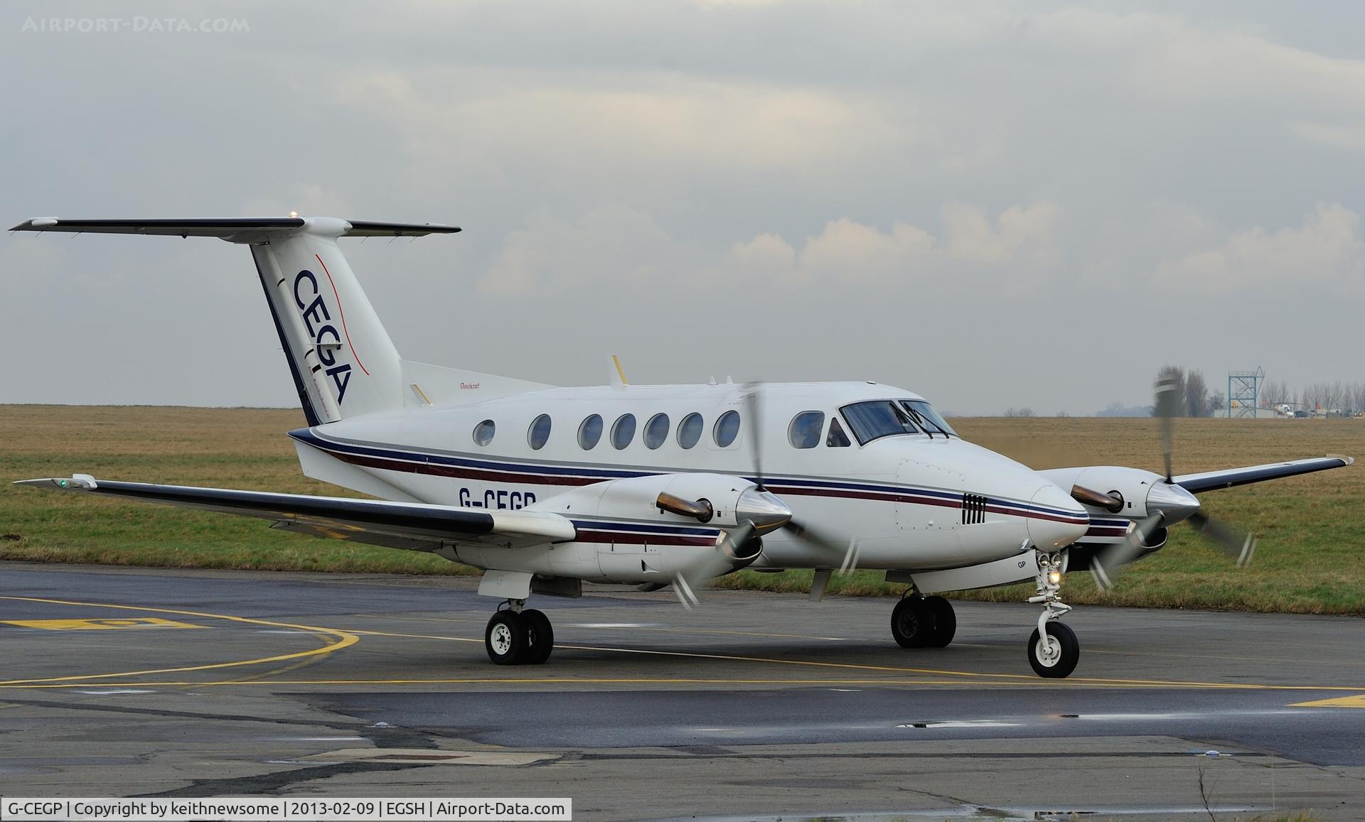 G-CEGP, 1980 Beech 200 Super King Air C/N BB-726, Medivac flight, leaving in good light !