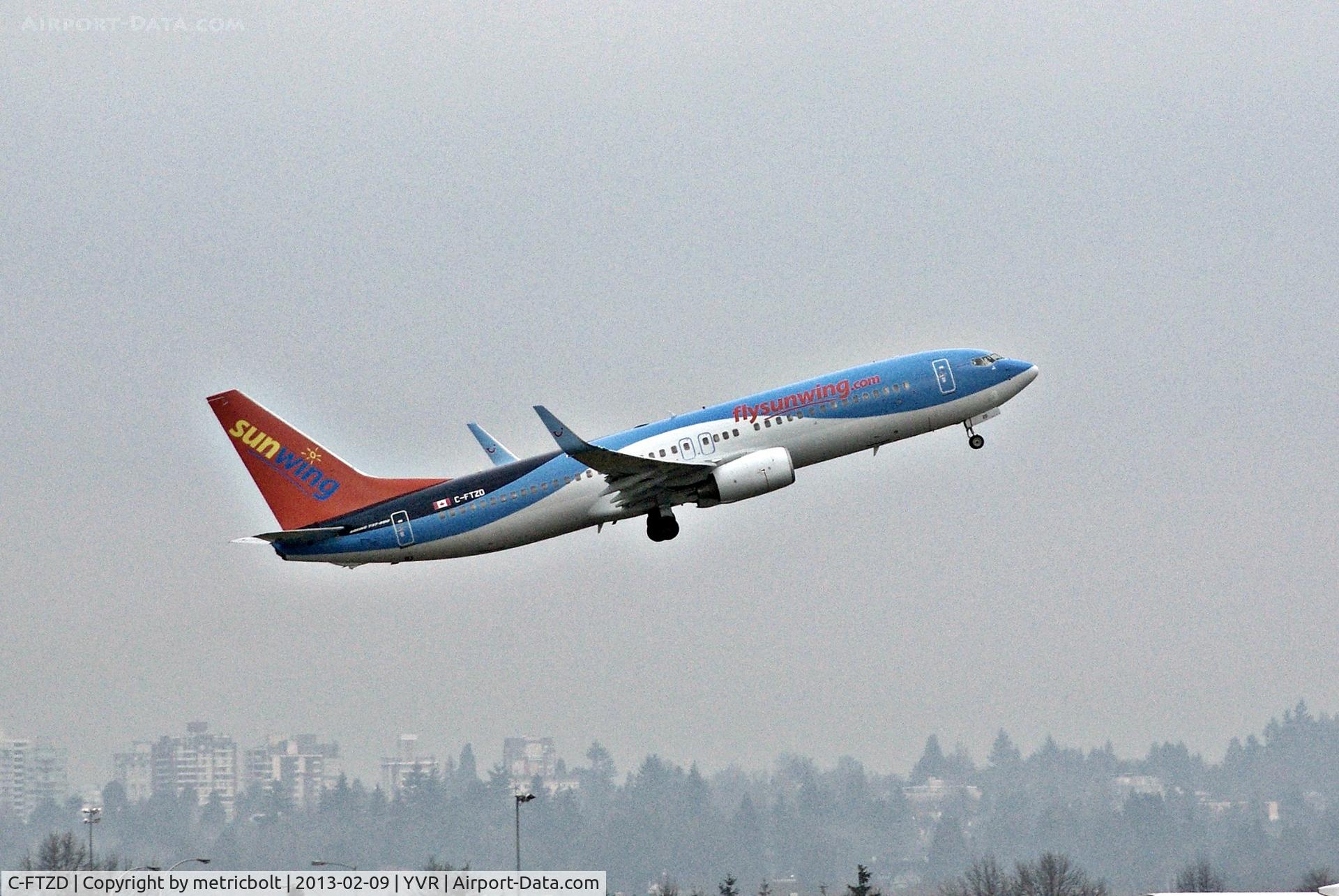 C-FTZD, 2007 Boeing 737-8K5 C/N 35132, Operating SWG597 to Cancun. Thomson Airways winter lease.