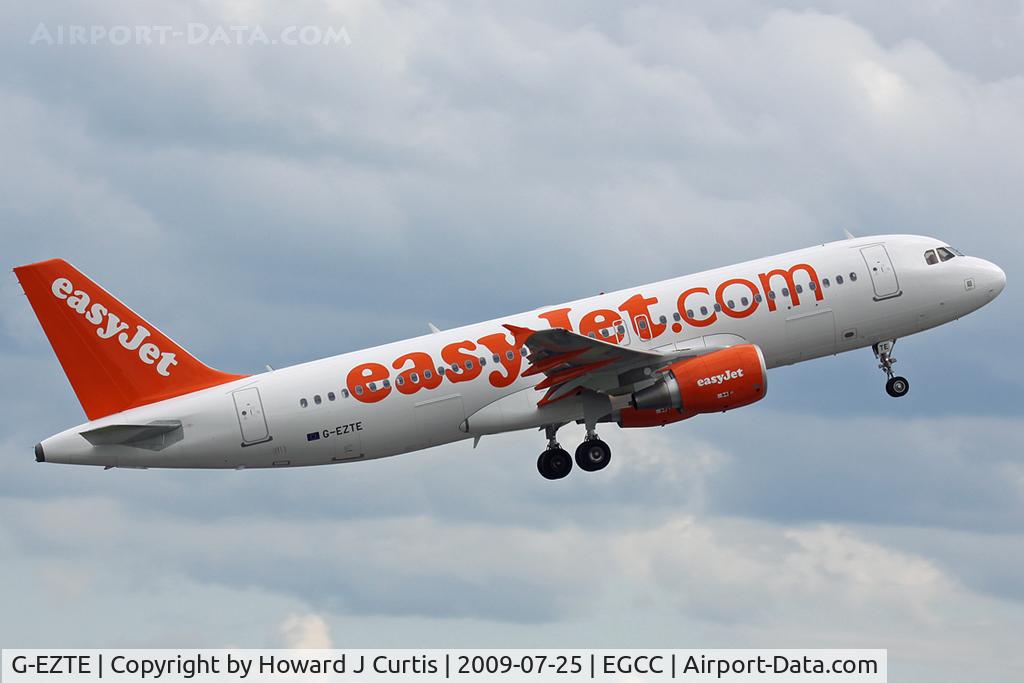 G-EZTE, 2009 Airbus A320-214 C/N 3913, Caught on departure.