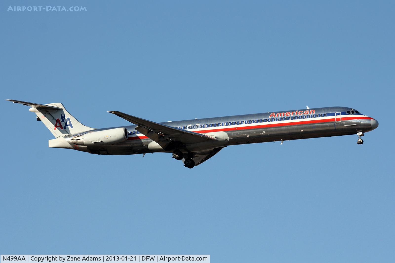 N499AA, 1989 McDonnell Douglas MD-82 (DC-9-82) C/N 49737, American Airlines landing at DFW Airport