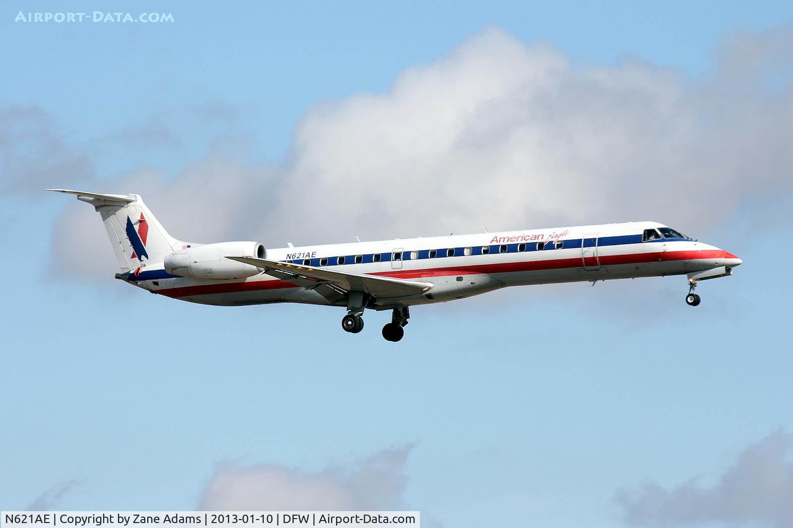 N621AE, 1999 Embraer ERJ-145LR (EMB-145LR) C/N 145105, American Eagle landing at DFW Airport