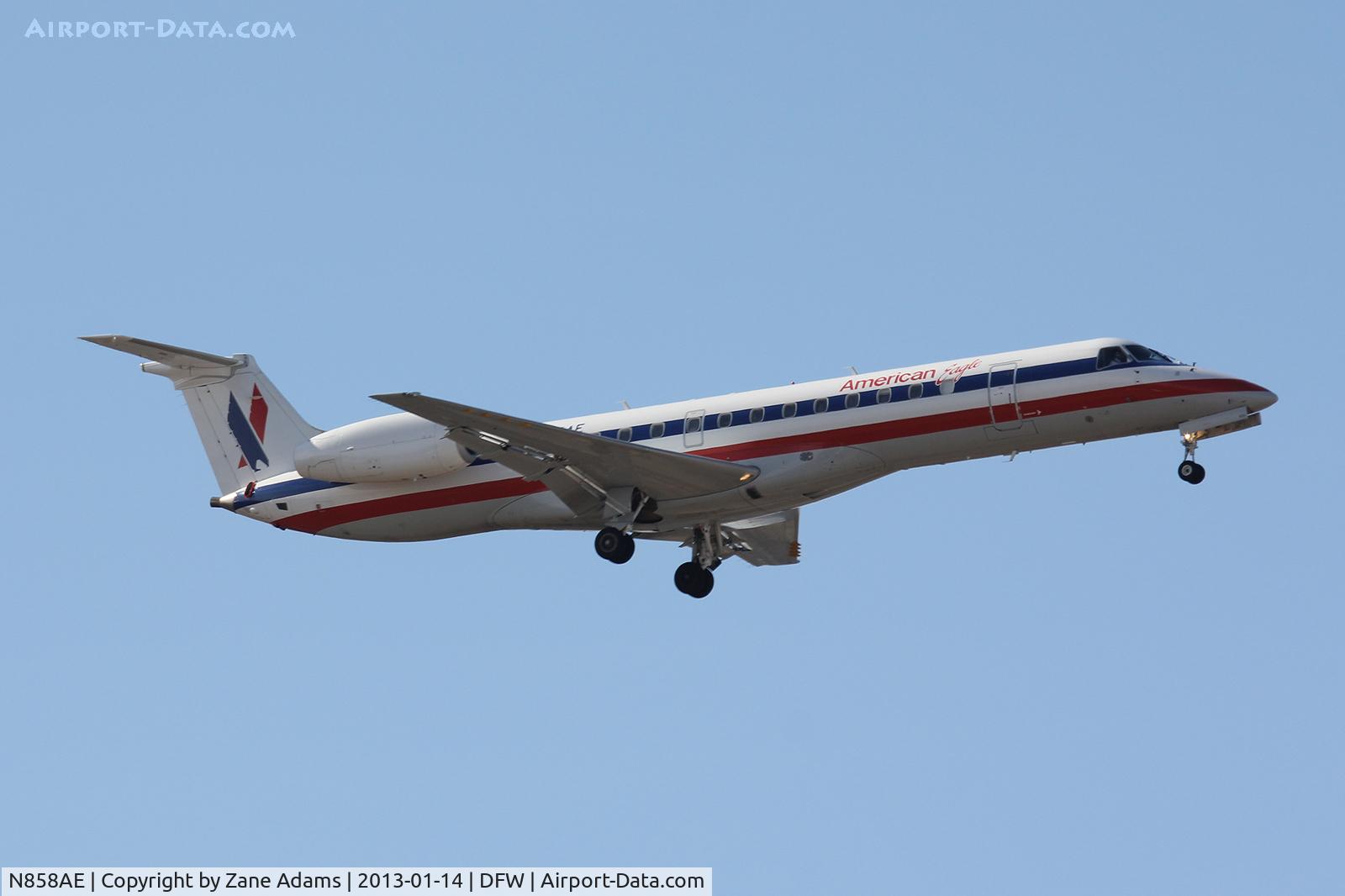 N858AE, 2003 Embraer ERJ-140LR (EMB-135KL) C/N 145754, American Eagle landing at DFW Airport