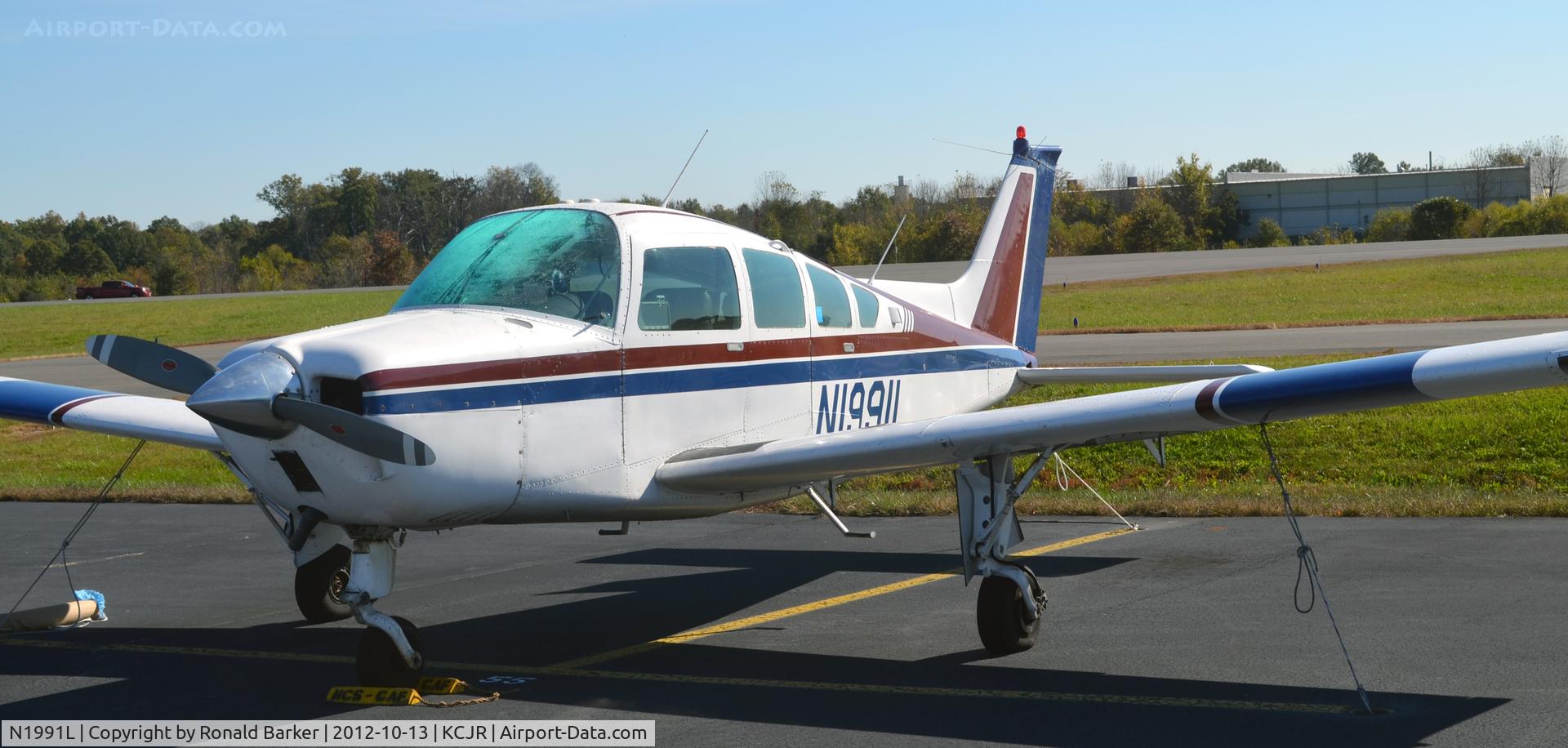 N1991L, 1976 Beech B24R Sierra C/N MC-431, Culpeper Air Fest 2012
