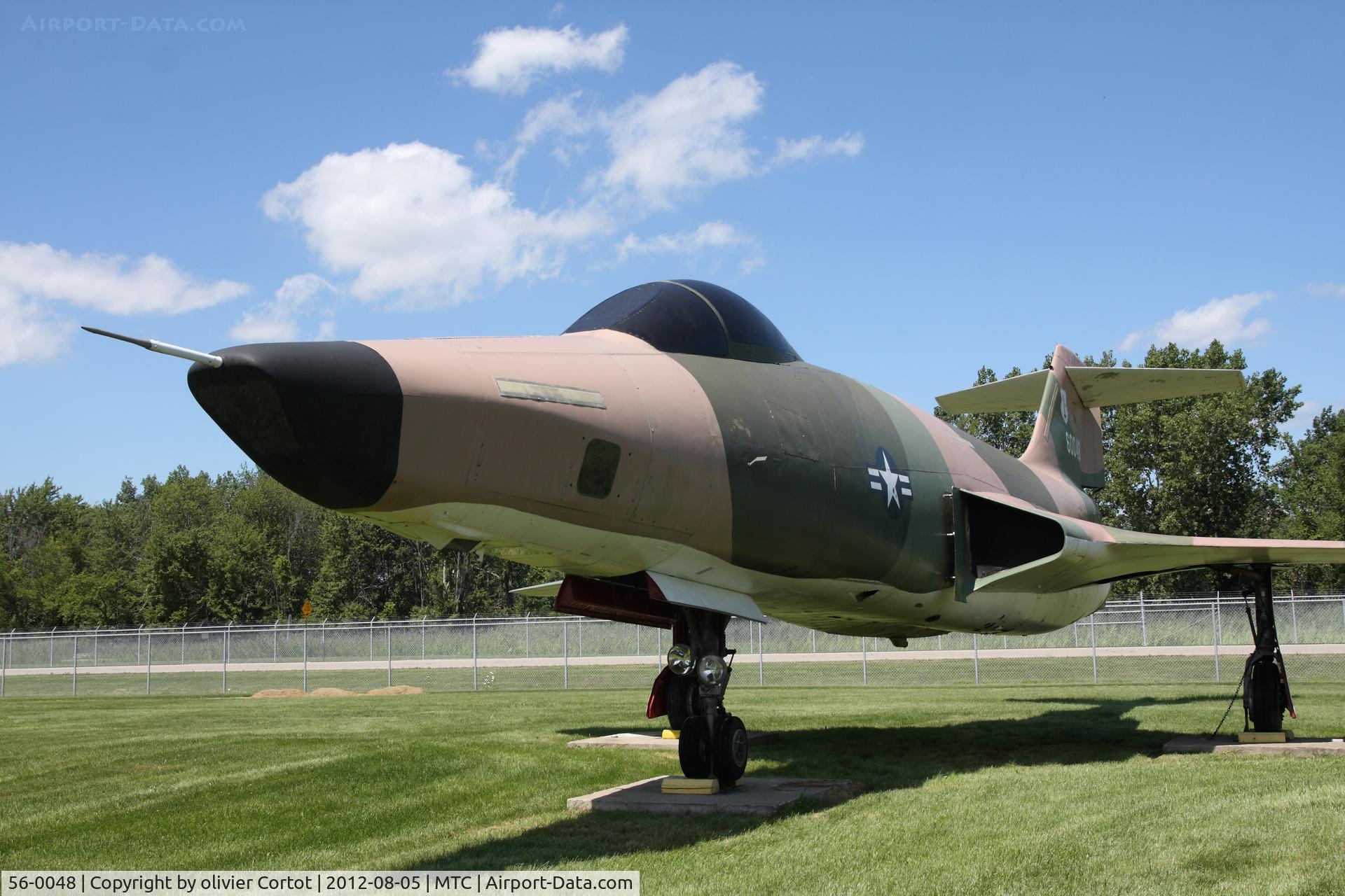 56-0048, 1956 McDonnell RF-101C Voodoo C/N 263, Selfridge air museum