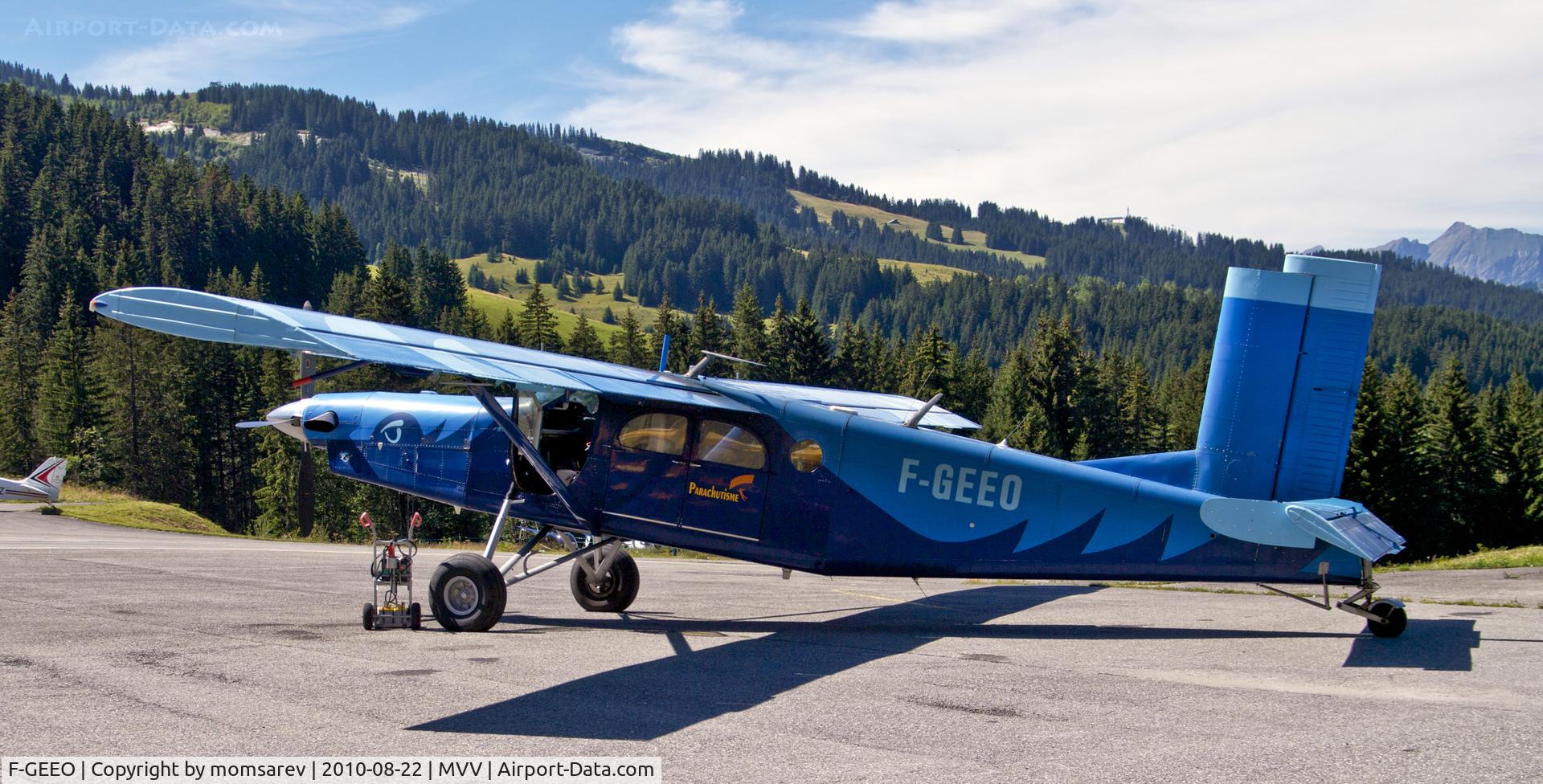 F-GEEO, Pilatus PC-6/B2-H2 C/N 67 6, Pilatus ready to welcome parachutists