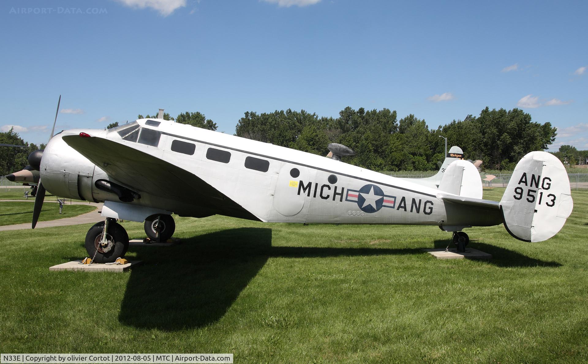 N33E, 1943 Beech AT-11 Kansan C/N 4507, Selfridge air museum