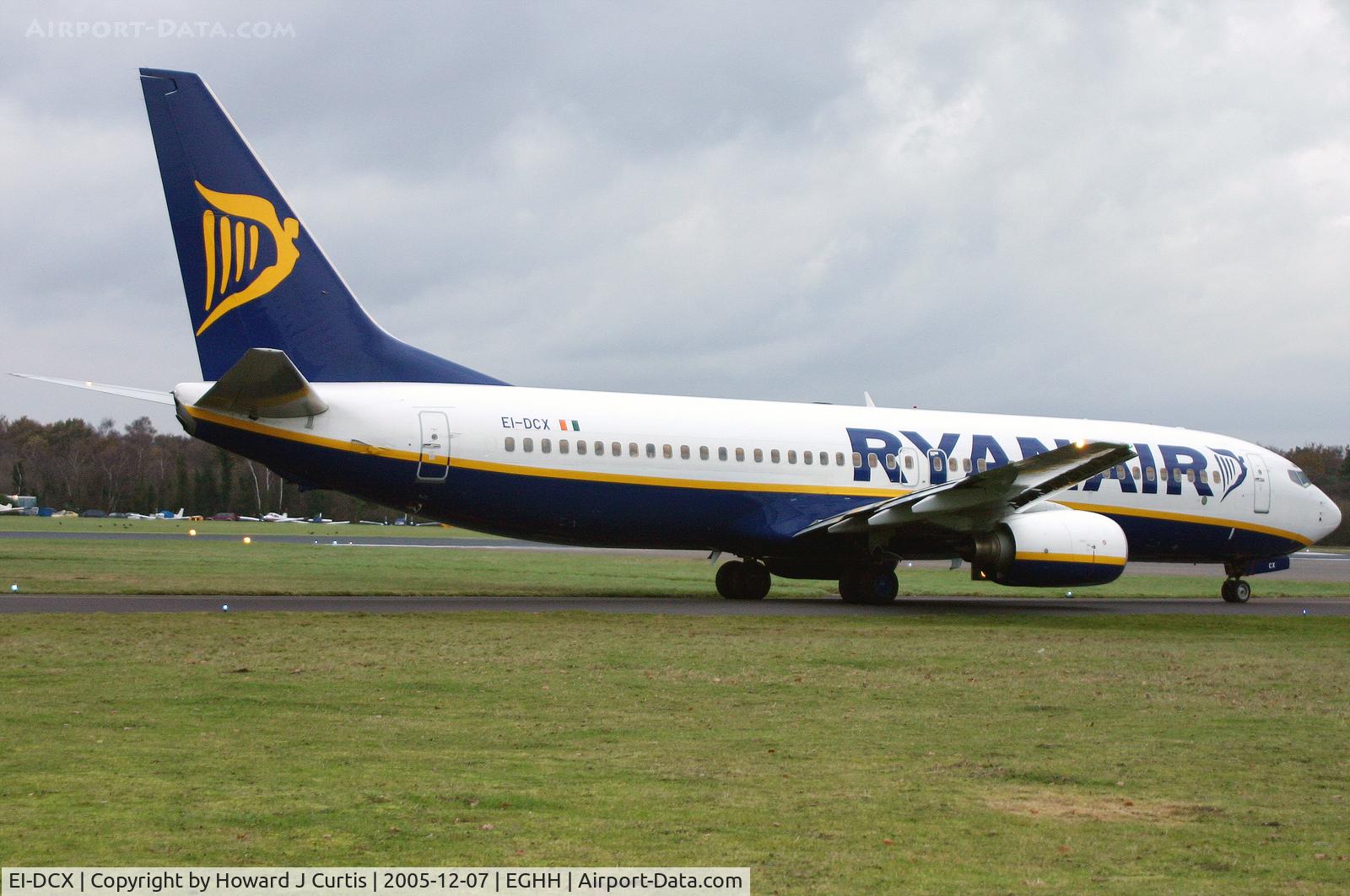 EI-DCX, 2004 Boeing 737-8AS C/N 33569, Ryanair (pre winglets). Holding for runway 26.