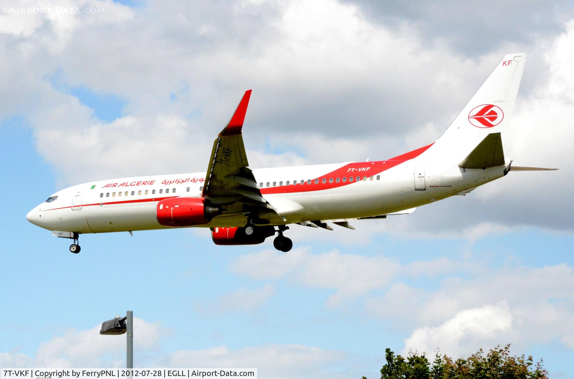7T-VKF, 2010 Boeing 737-8D6 C/N 40860, AH B738