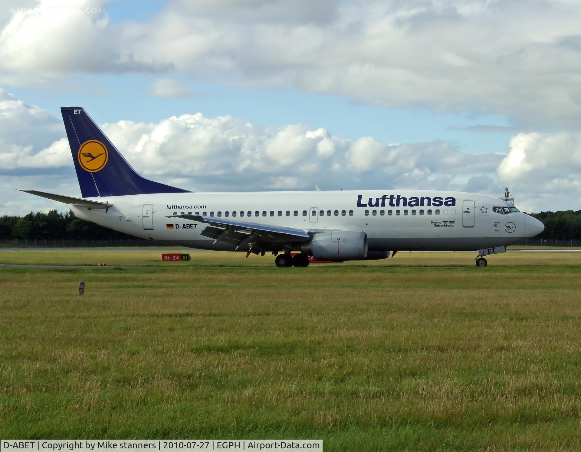 D-ABET, 1994 Boeing 737-330 C/N 27903, Lufthansa B737-300 arrives at EDI From FRA