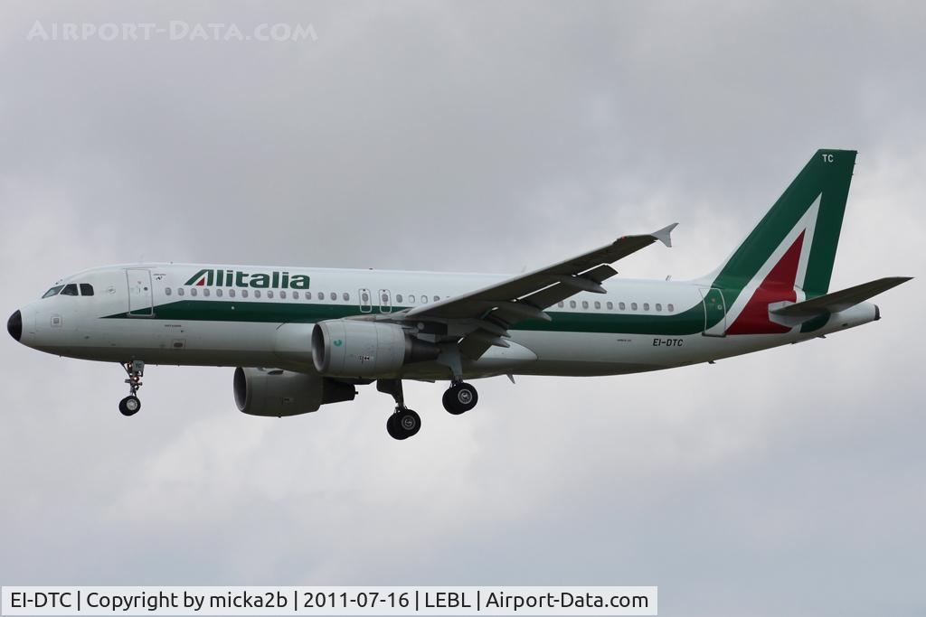 EI-DTC, 2009 Airbus A320-216 C/N 3831, Landing
