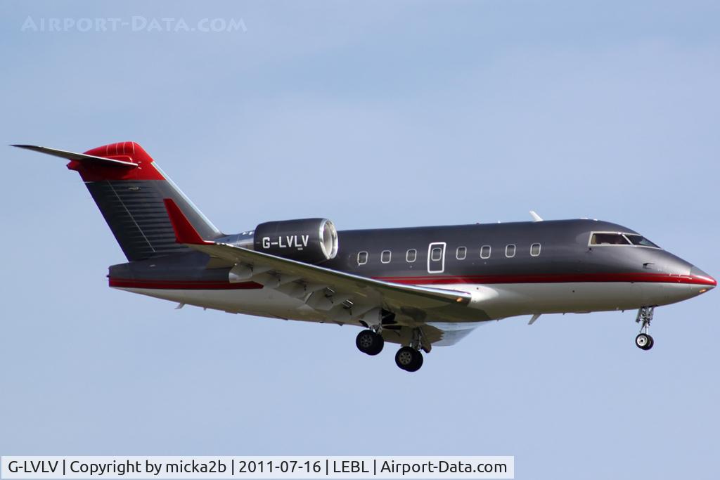 G-LVLV, 1998 Bombardier Challenger 604 (CL-600-2B16) C/N 5372, Landing