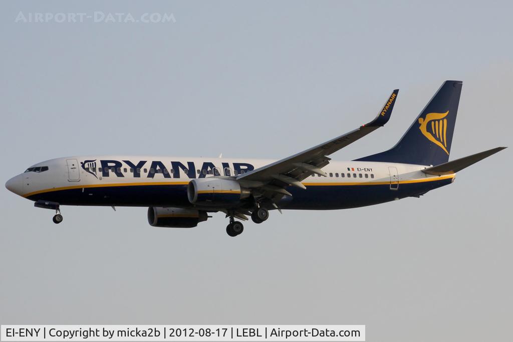 EI-ENY, 2011 Boeing 737-8AS C/N 35042, Landing