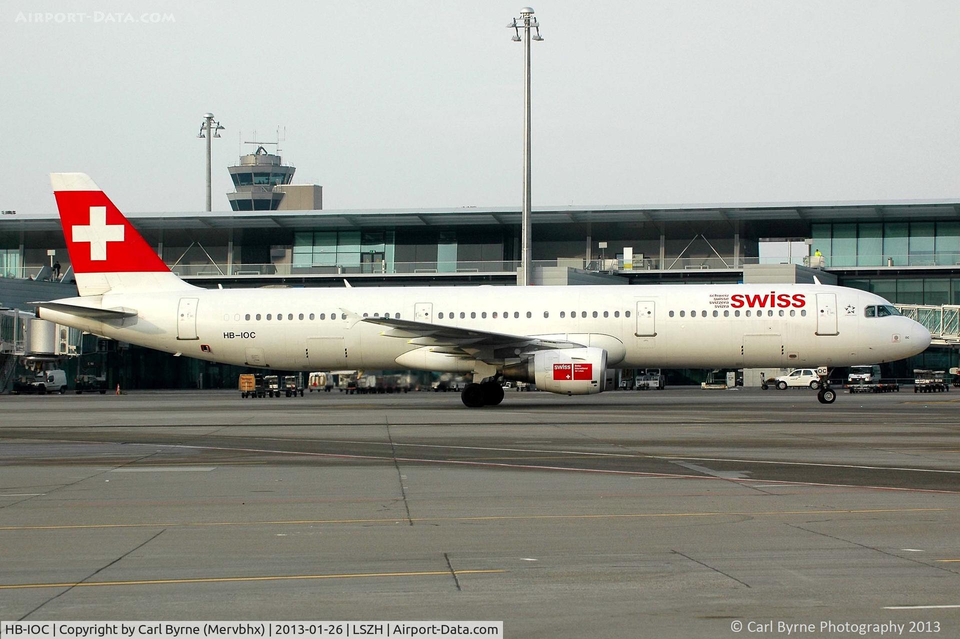 HB-IOC, 1995 Airbus A321-111 C/N 520, Taken from a Buch Air apron tour.