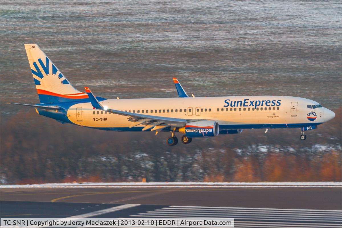 TC-SNR, 2010 Boeing 737-8HC C/N 40754, Boeing 737-8HC