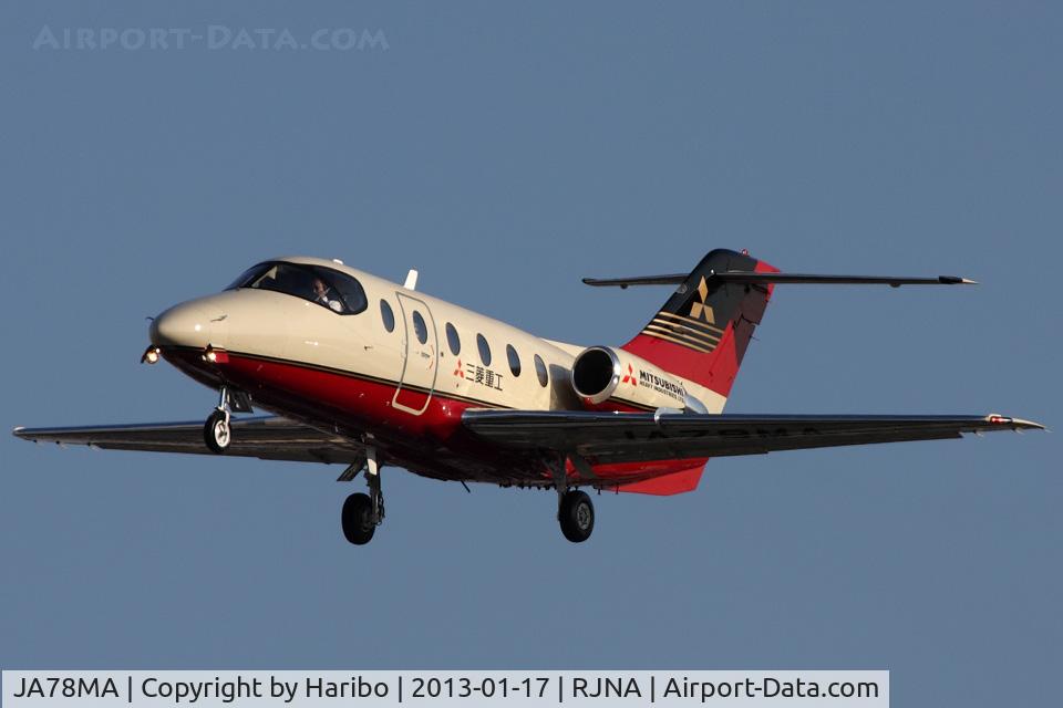 JA78MA, 2000 Raytheon Beechjet 400A C/N RK-287, On short final for RWY 34.
