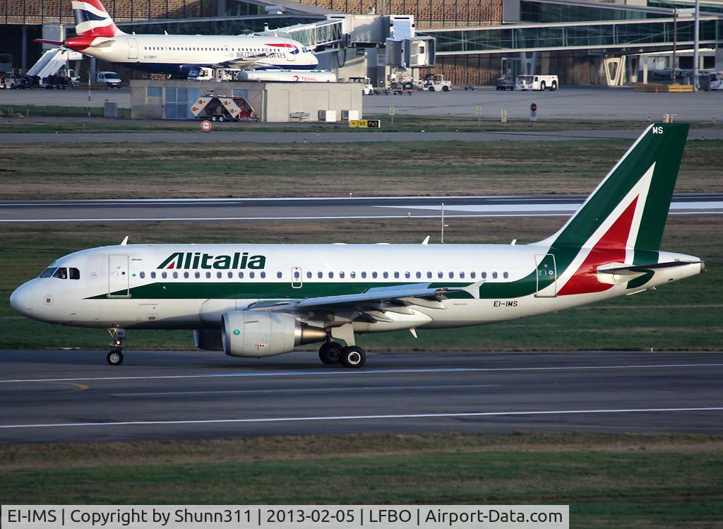 EI-IMS, 2011 Airbus A319-111 C/N 4910, Taxiing to the Terminal...