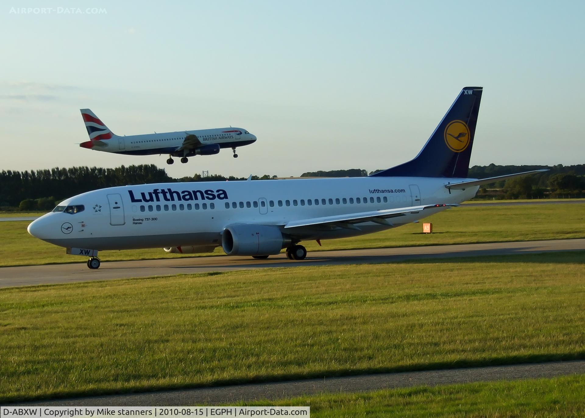 D-ABXW, 1989 Boeing 737-330 C/N 24561, 