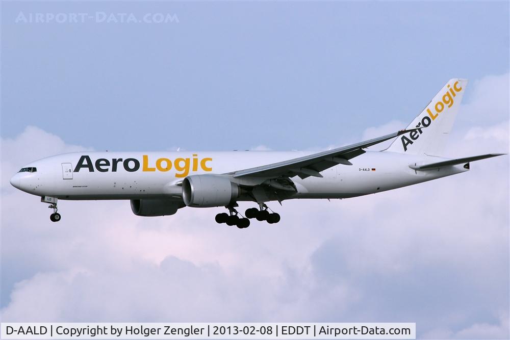 D-AALD, 2009 Boeing 777-FZN C/N 36004, On final for rwy 26L...