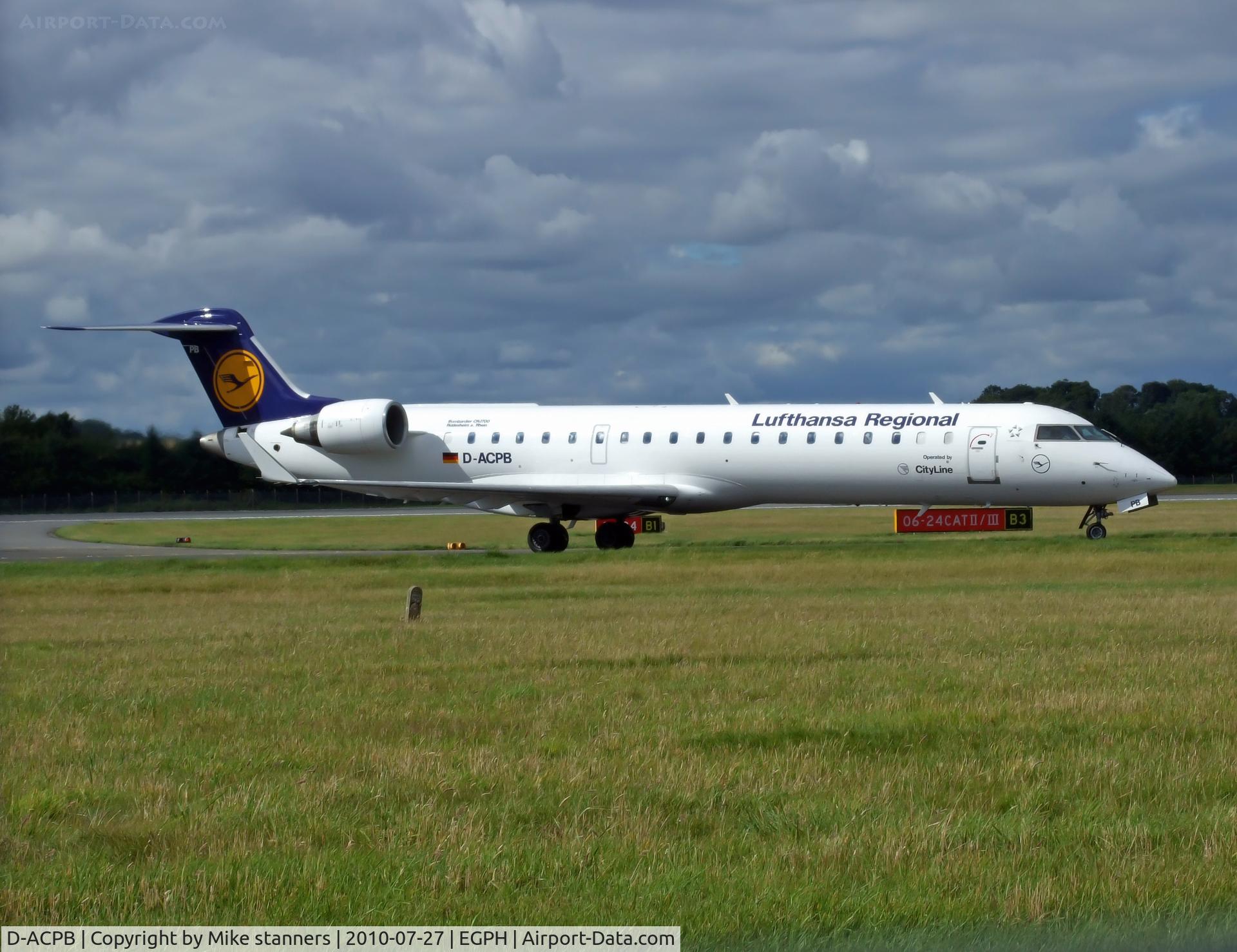 D-ACPB, 2001 Canadair CRJ-701ER (CL-600-2C10) Regional Jet C/N 10013, “Lufthansa 4948” arrives at EDI From DUS
