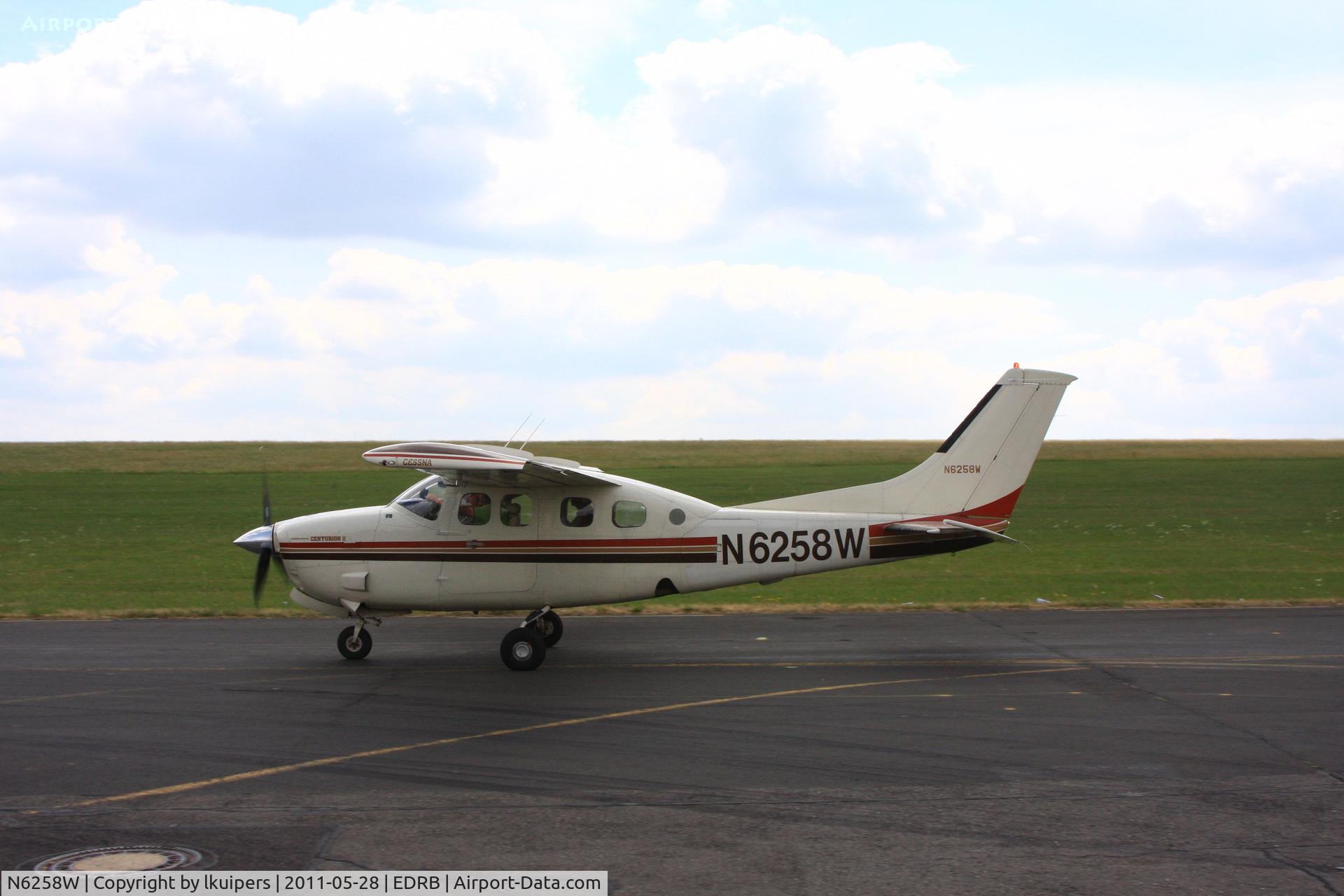N6258W, 1981 Cessna P210N Pressurised Centurion C/N P21000738, At the Europe Airshow on Bitburg Airport
