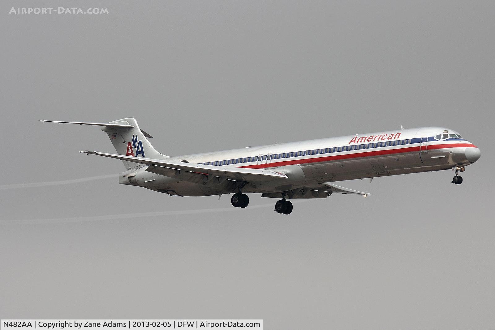 N482AA, 1988 McDonnell Douglas MD-82 (DC-9-82) C/N 49675, American Airlines at DFW Airport