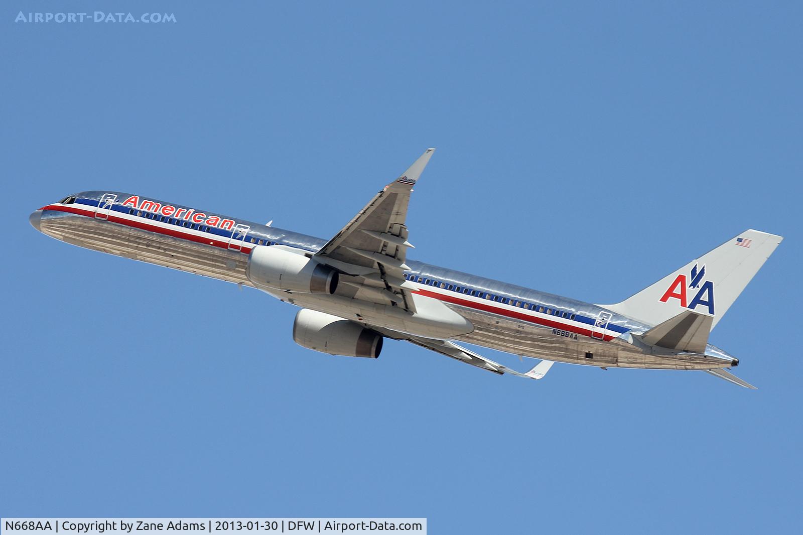 N668AA, 1992 Boeing 757-223 C/N 25333, American Airlines at DFW Airport