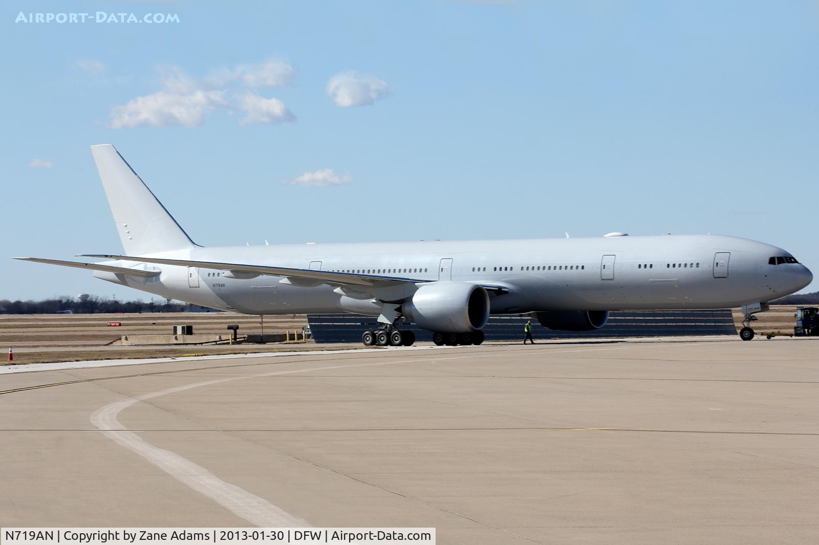 N719AN, 2013 Boeing 777-323/ER C/N 41668, American Airlines new 777-300ER before paint.