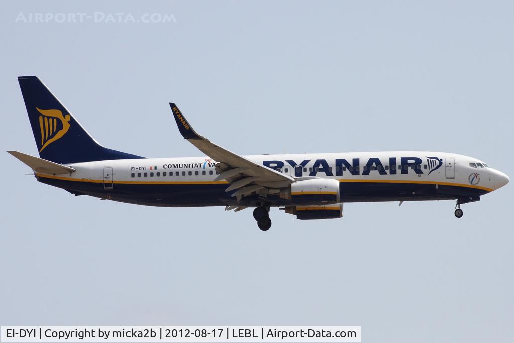 EI-DYI, 2008 Boeing 737-8AS C/N 36571, Landing