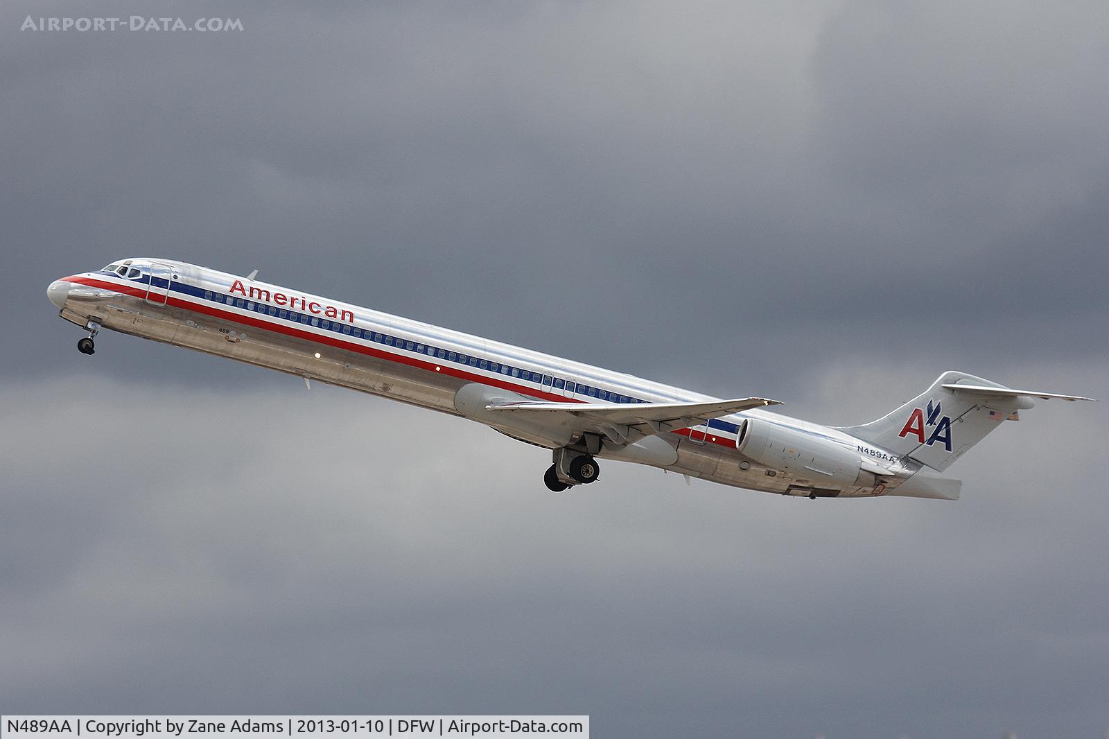 N489AA, 1989 McDonnell Douglas MD-82 (DC-9-82) C/N 49682, American Airlines at DFW Airport