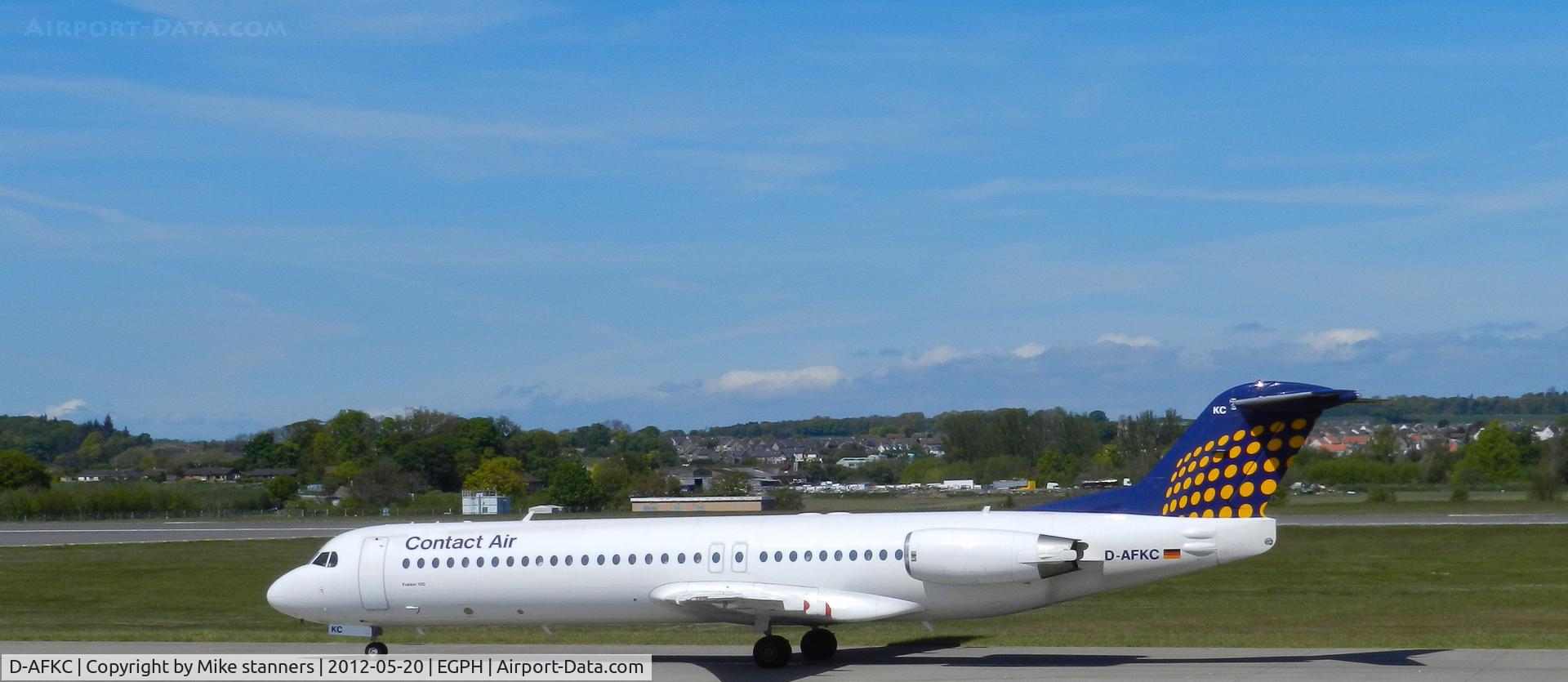 D-AFKC, 1996 Fokker 100 (F-28-0100) C/N 11496, Contact air Fokker 100 taxiing to runway 06 for departure back to DUS