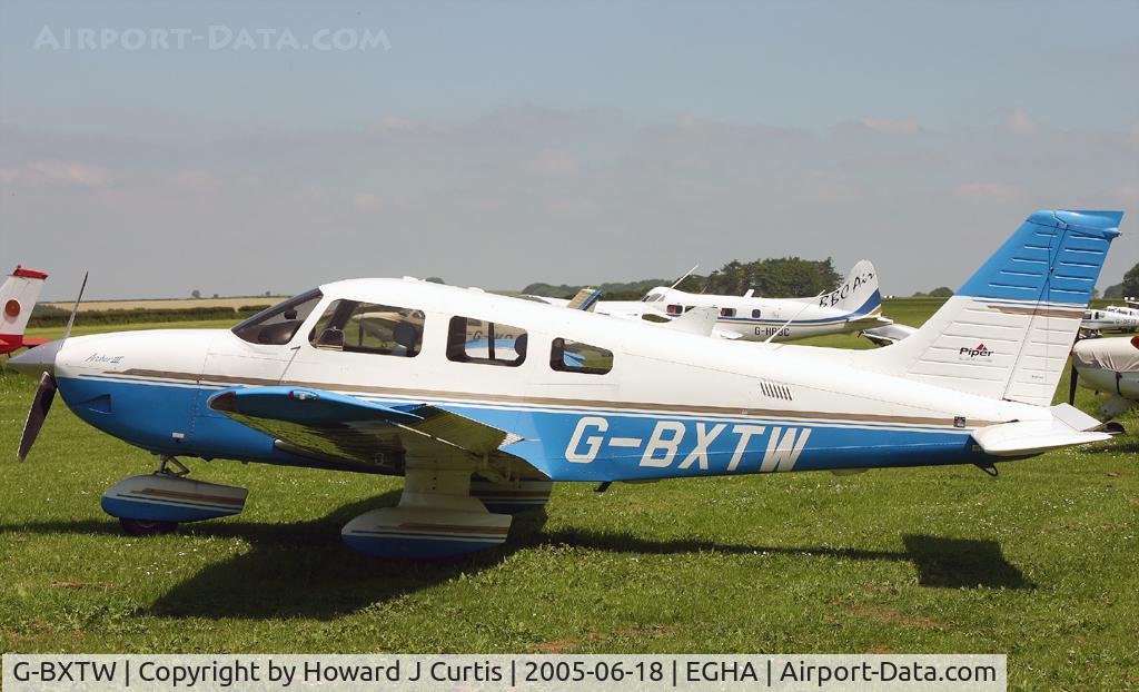 G-BXTW, 1998 Piper PA-28-181 Cherokee Archer III C/N 2843137, Privately owned. Resident here.
