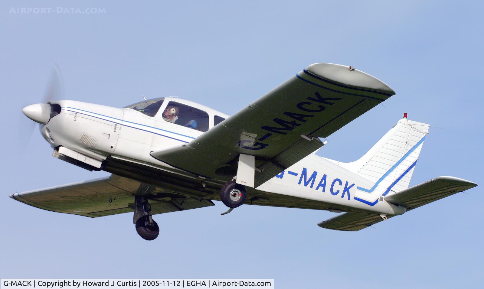 G-MACK, 1976 Piper PA-28R-200 Cherokee Arrow C/N 28R-7635449, Privately owned.
