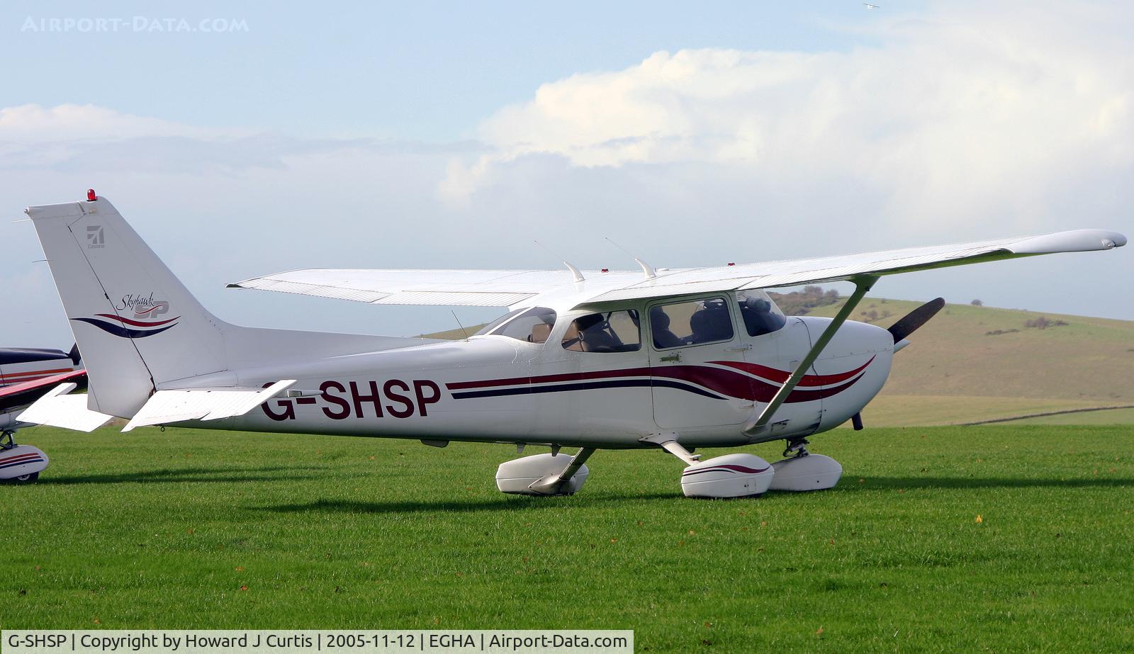 G-SHSP, 1999 Cessna 172S C/N 172S8079, Privately owned.