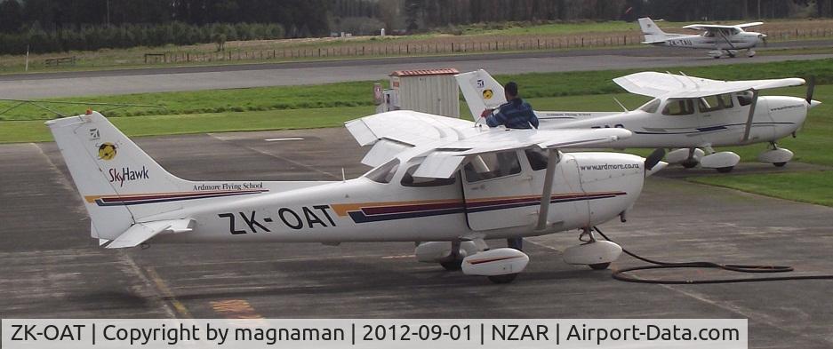 ZK-OAT, Cessna 172R C/N 17281000, Cropped picture at Ardmore last year