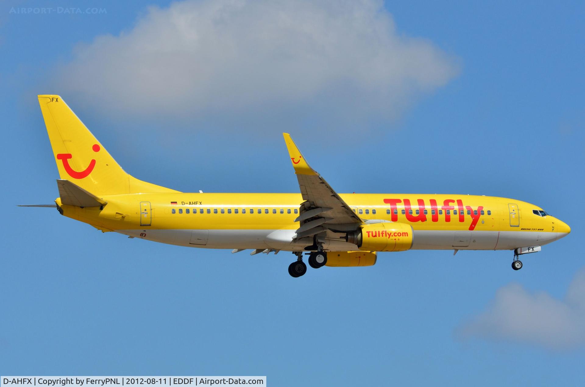 D-AHFX, 2001 Boeing 737-8K5 C/N 30416, For these pax their holiday ended today