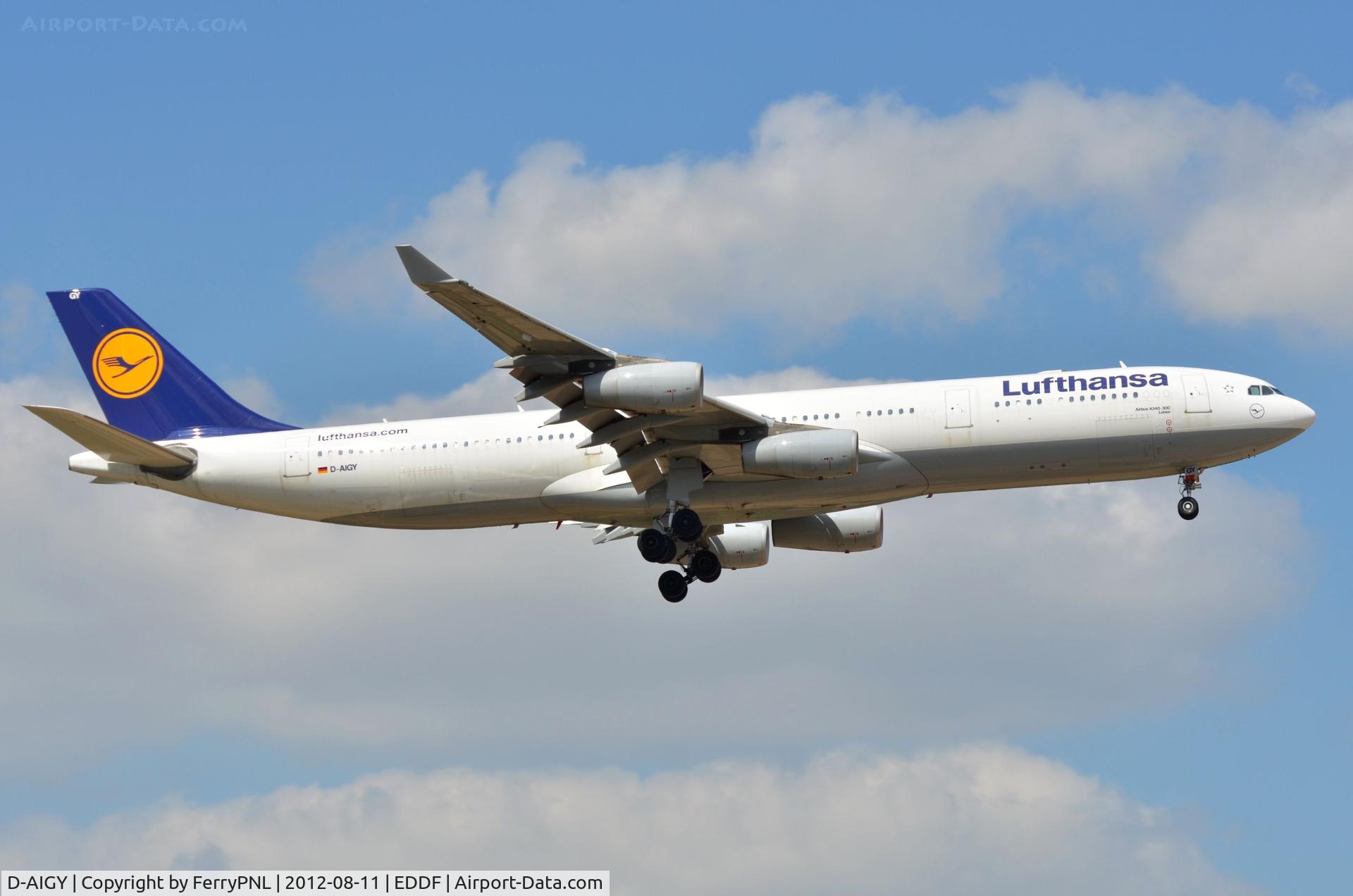 D-AIGY, 2000 Airbus A340-313 C/N 335, Lufthansa A343 arriving