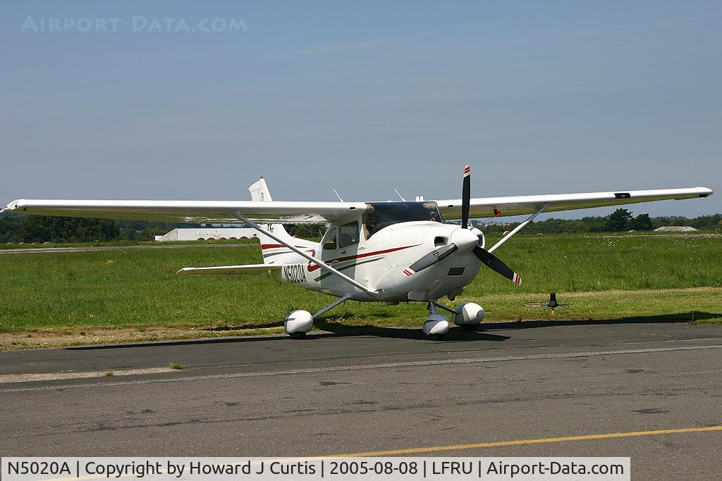 N5020A, 2001 Cessna T182T Turbo Skylane C/N T18208097, Privately owned.