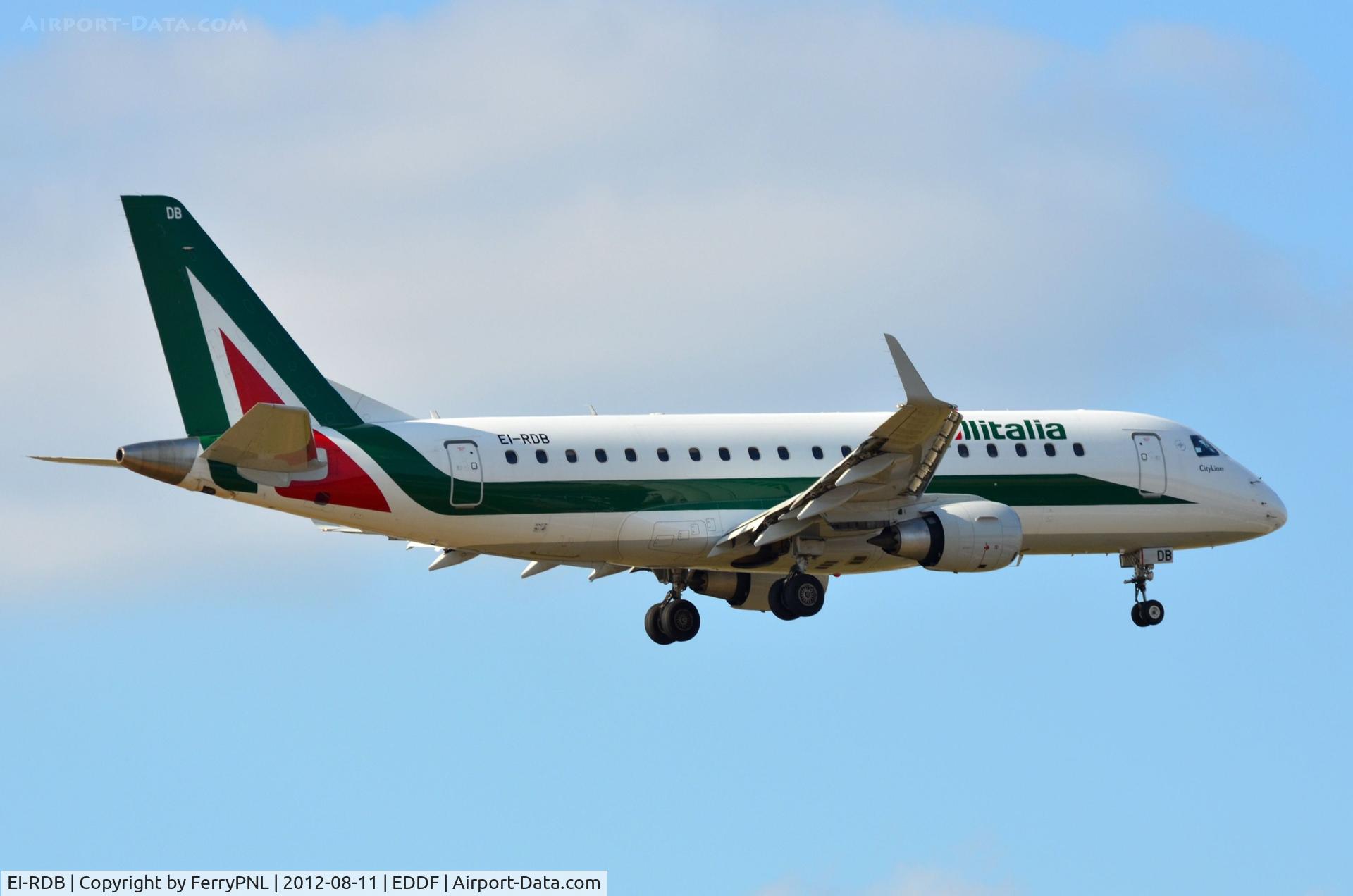 EI-RDB, 2011 Embraer 175LR (ERJ-170-200LR) C/N 17000331, Alitalia ERJ 170 landing