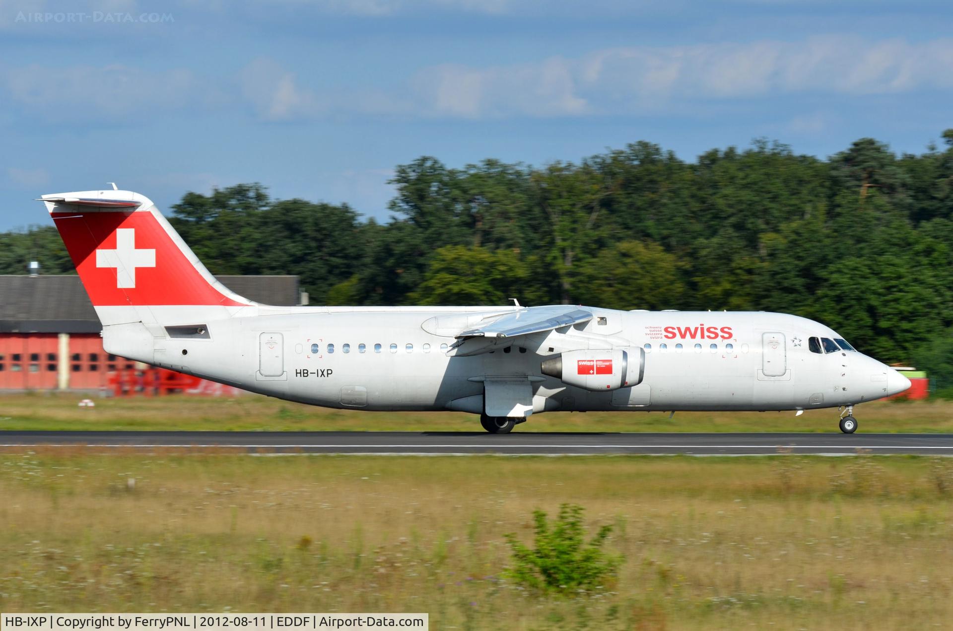 HB-IXP, 1996 British Aerospace Avro 146-RJ100 C/N E3283, Swis BAe146 taking off
