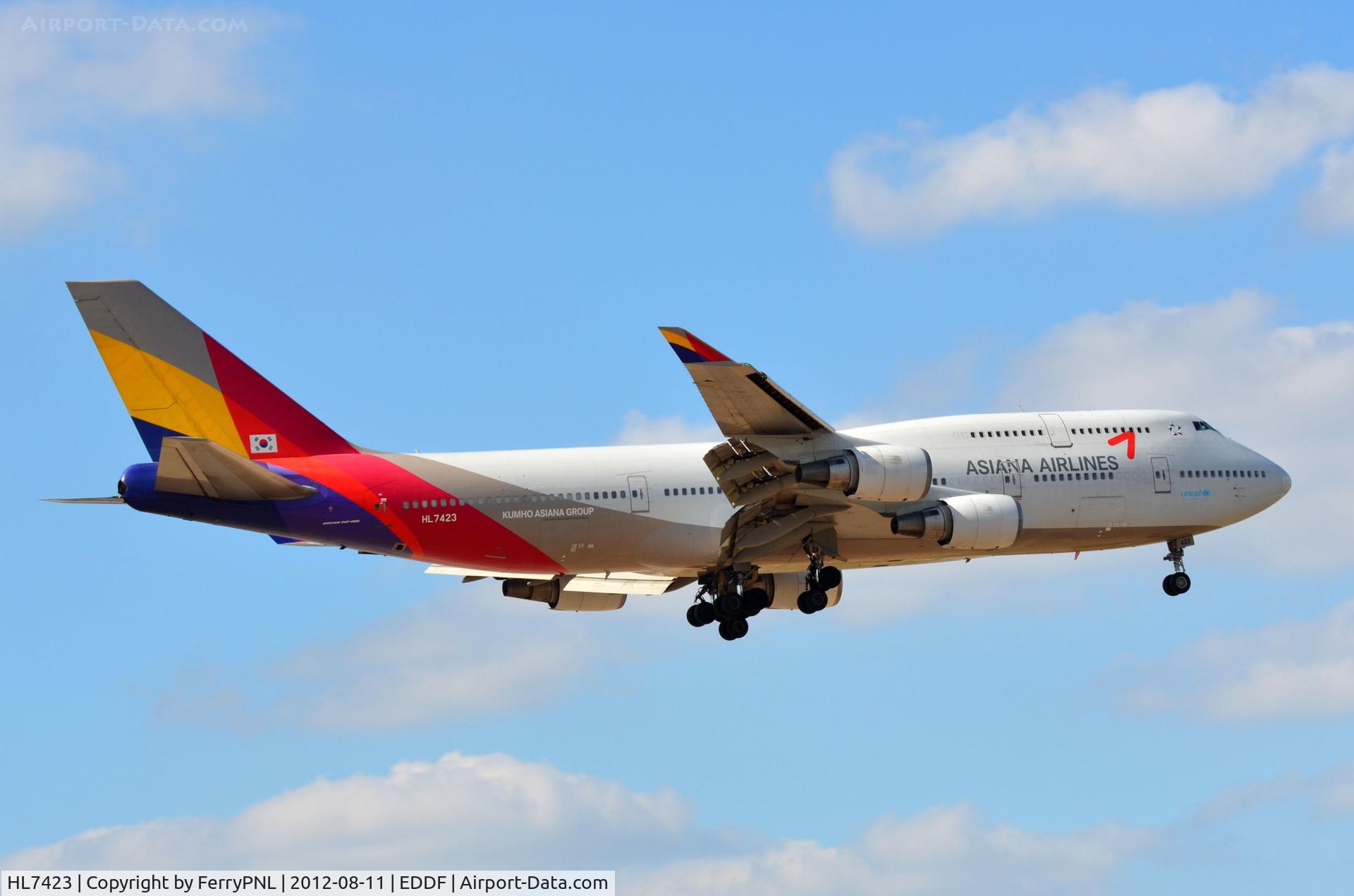 HL7423, 1997 Boeing 747-48EM(F) C/N 27282, Asiana B744 landing
