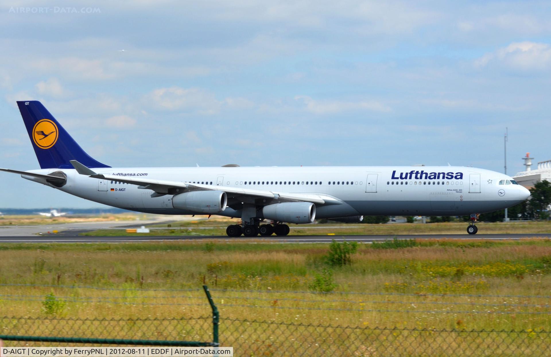 D-AIGT, 1999 Airbus A340-313 C/N 304, LH A343 take-off run