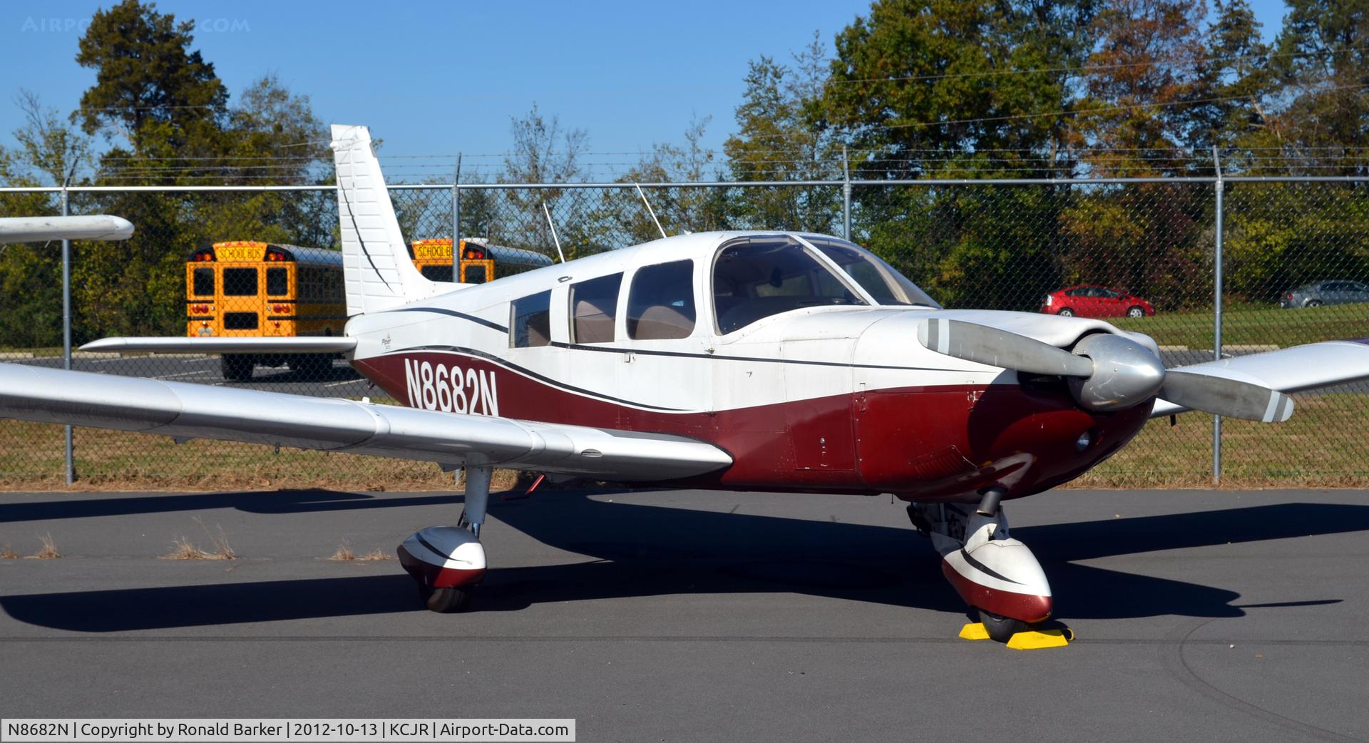 N8682N, 1971 Piper PA-32-300 Cherokee Six C/N 32-7240025, Culpeper Air Fest 2012