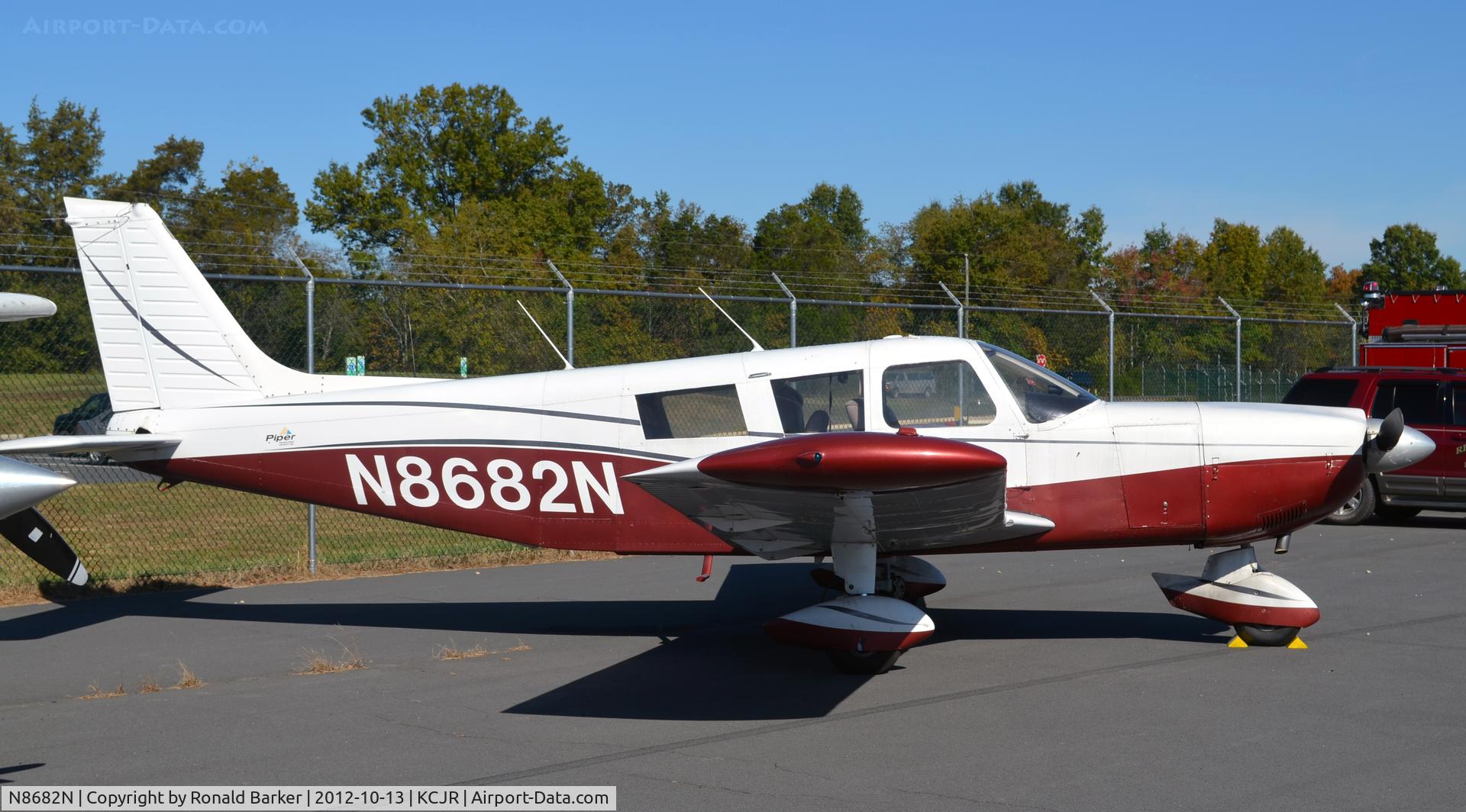 N8682N, 1971 Piper PA-32-300 Cherokee Six C/N 32-7240025, Culpeper Air Fest 2012