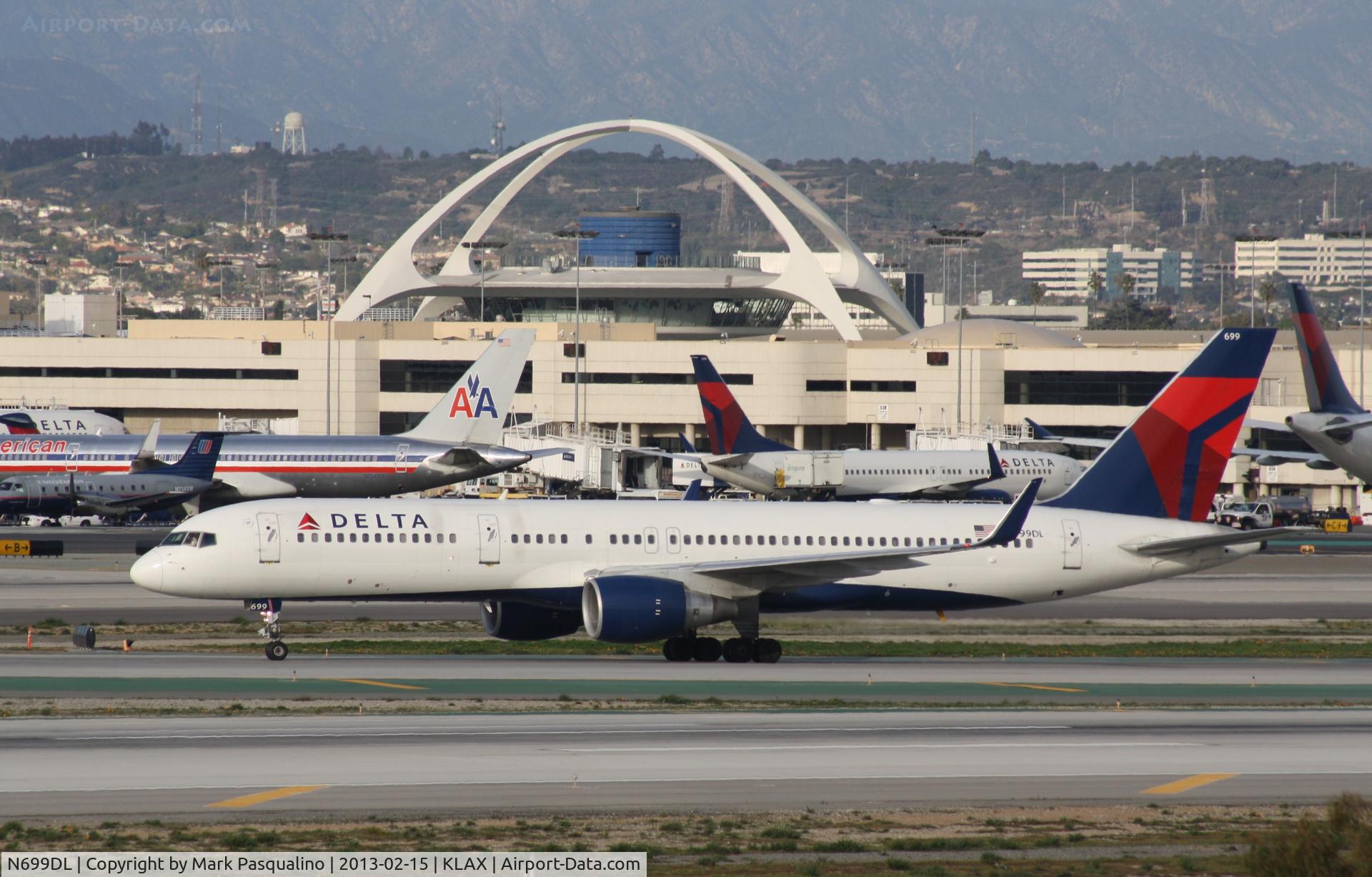 N699DL, 1999 Boeing 757-232 C/N 29970, Boeing 757-200