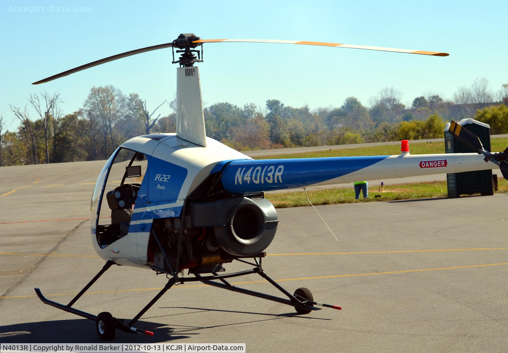 N4013R, 1990 Robinson R22 Beta C/N 1430, Culpeper Air Fest 2012