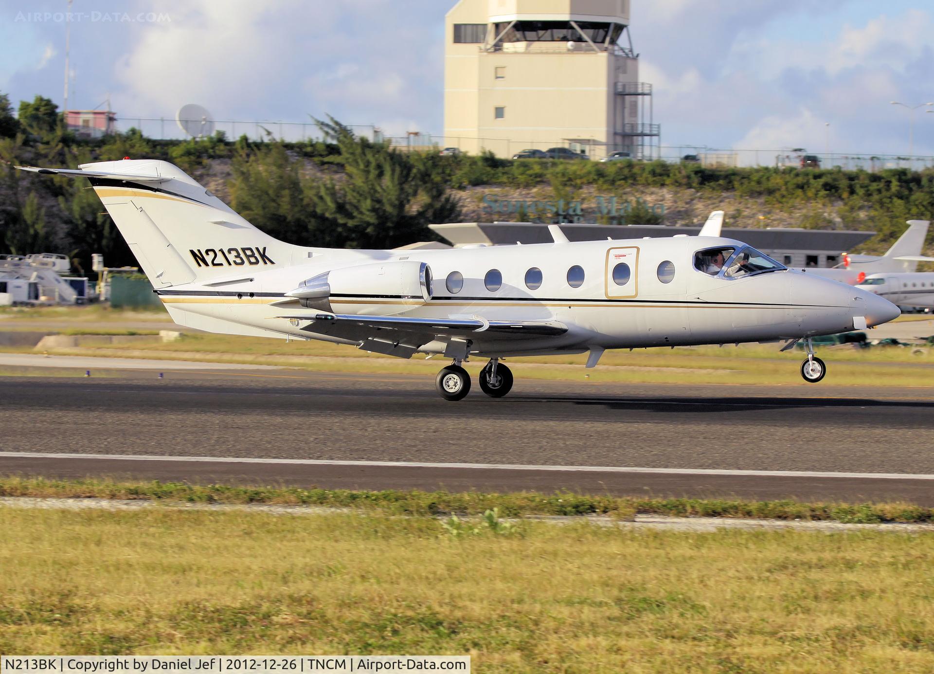 N213BK, 1998 Raytheon Aircraft Company 400A C/N RK-216, N213BK