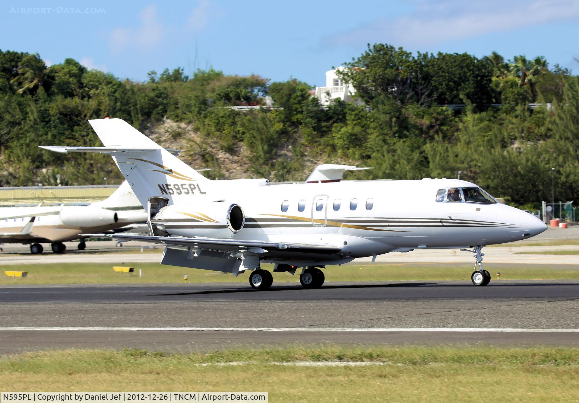 N595PL, 2001 Raytheon Hawker 800XP C/N 258526, N595PL