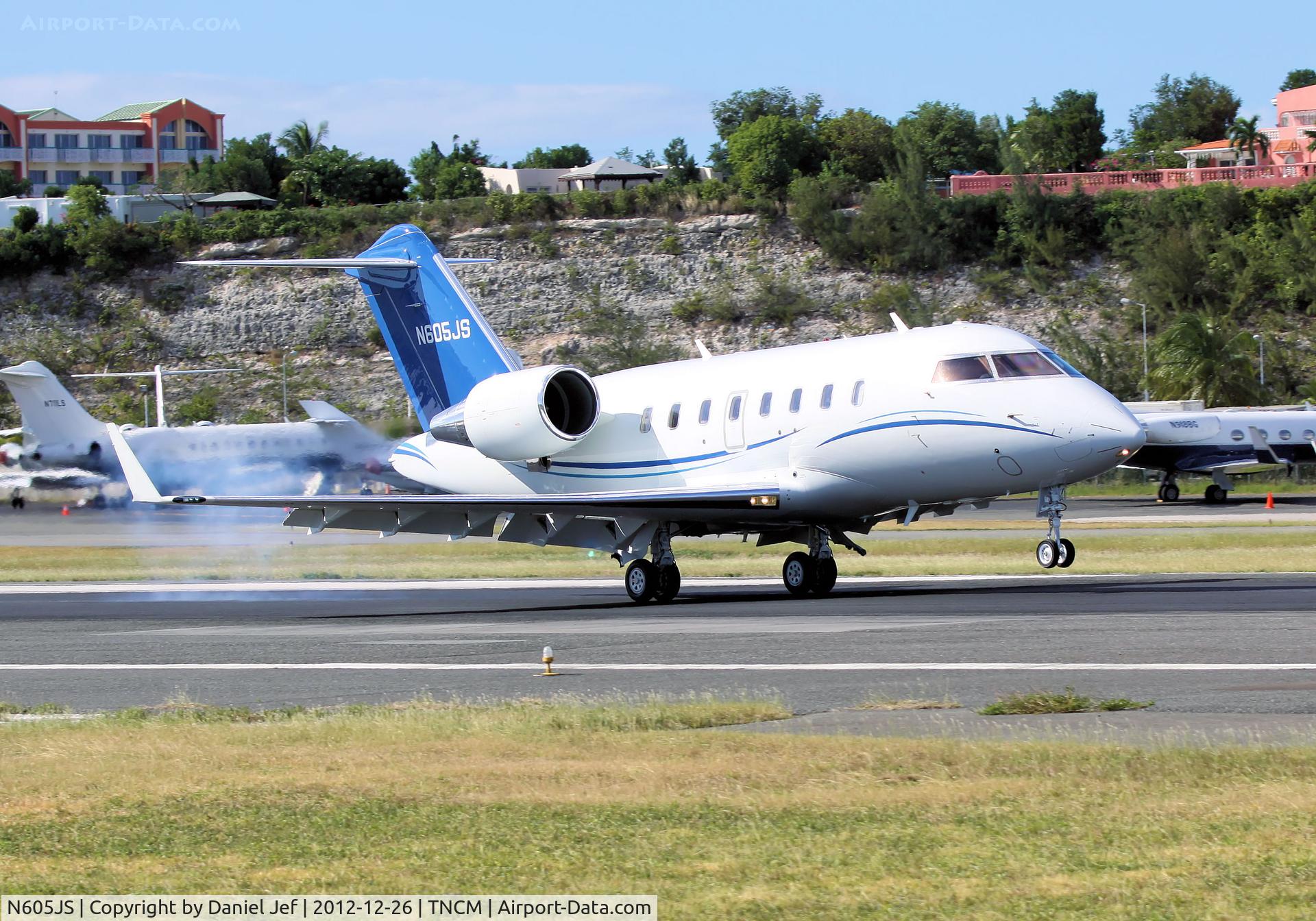 N605JS, 2010 Bombardier Challenger 605 (CL-600-2B16) C/N 5860, N605JS