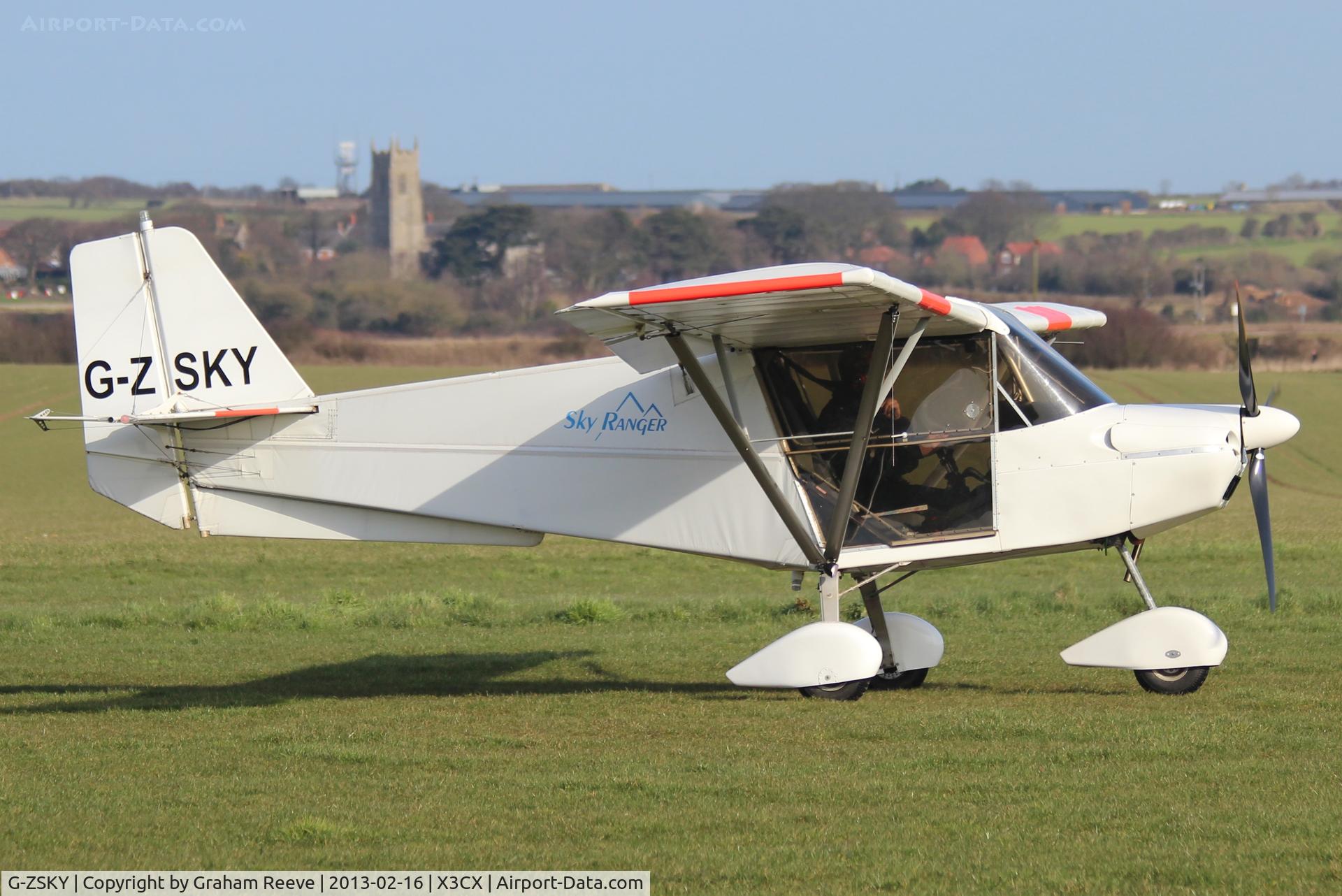 G-ZSKY, 2007 Skyranger Swift 912S(1) C/N BMAA/HB/543, Just landed at Northrepps.