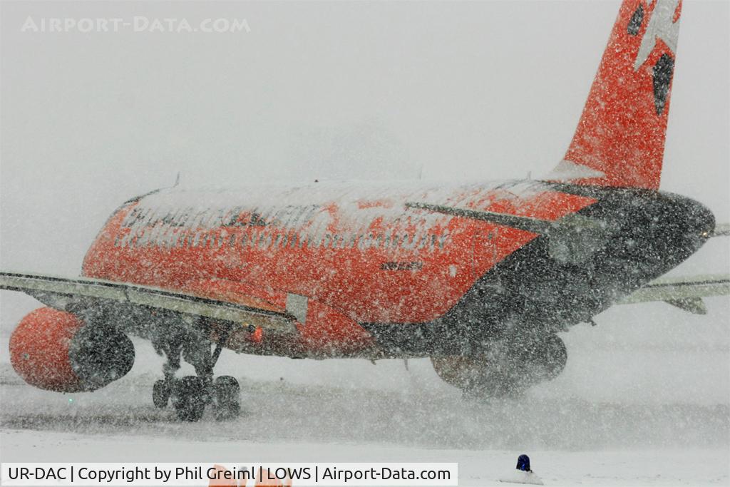 UR-DAC, 1997 Airbus A320-233 C/N 733, Taken at SZG.